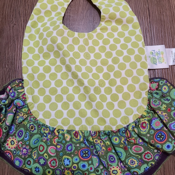 Set of Bibs - Picture 3 of 3